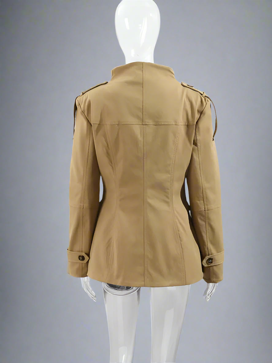 מעילי צווארון איליס